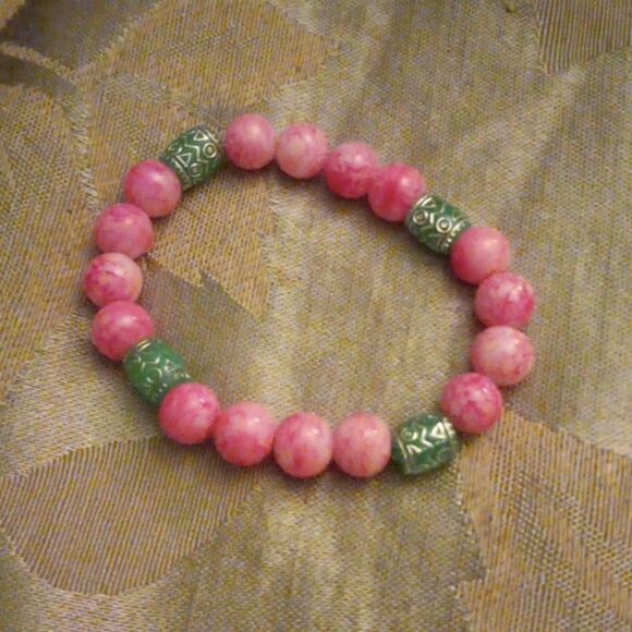 Marble Aztec style bracelet - Picture 3 of 3
